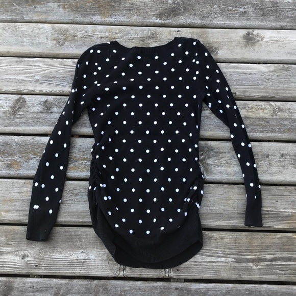 Old Navy Maternity Sweater - Picture 5 of 7